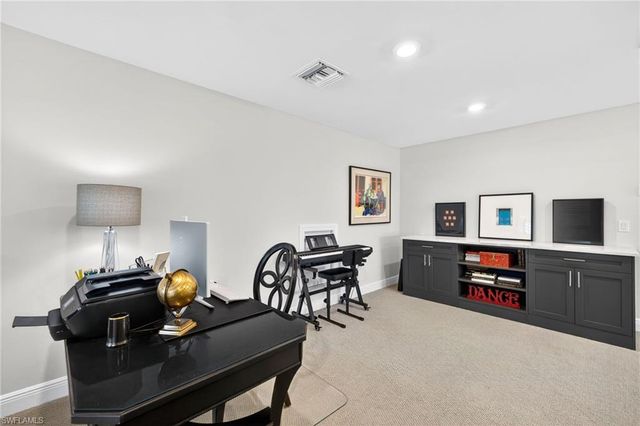 19257 Aqua Shore DR, Fort Myers, FL 33913