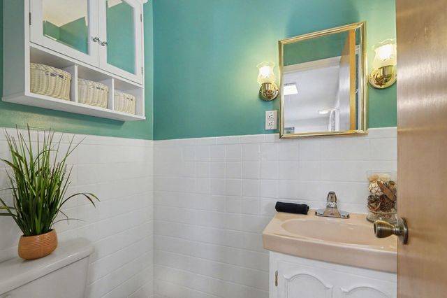 1115 Hol Hi Drive, Kalamazoo City, MI 49008