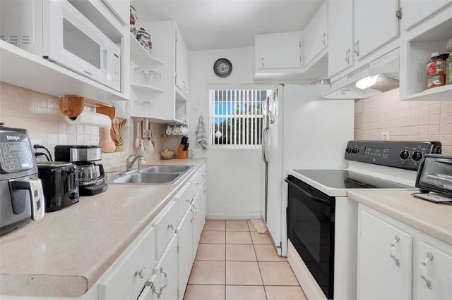 101 MELTON DRIVE, Winter Springs, FL 32708