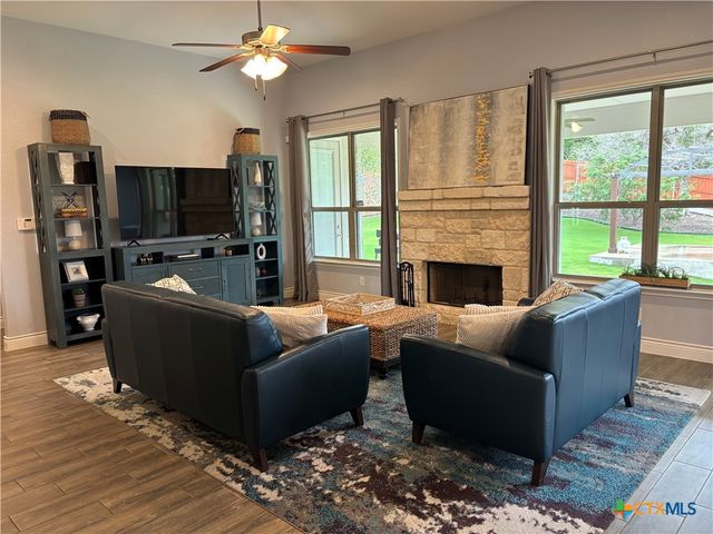 192 Yucca Drive, Canyon Lake, TX 78133
