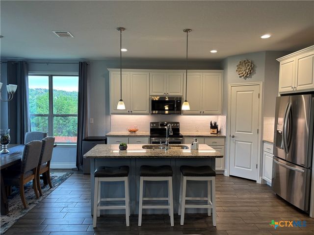 192 Yucca Drive, Canyon Lake, TX 78133