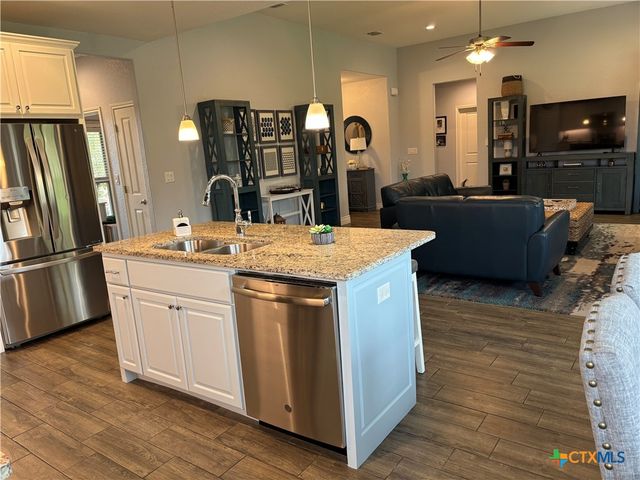192 Yucca Drive, Canyon Lake, TX 78133