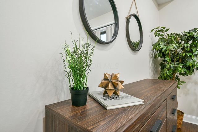 1275 E Long Street, Columbus, OH 43203