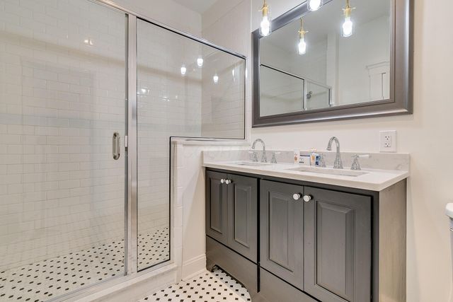 1275 E Long Street, Columbus, OH 43203