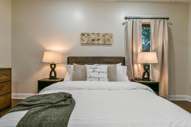 1275 E Long Street, Columbus, OH 43203