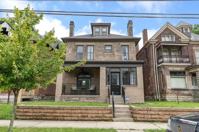 1275 E Long Street, Columbus, OH 43203