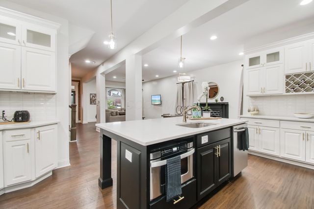 1275 E Long Street, Columbus, OH 43203