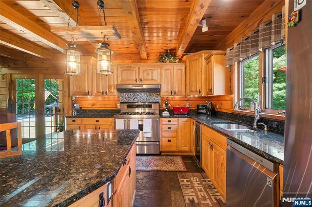 44 Morgan Drive, Sussex, NJ 07461