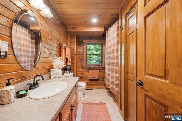 44 Morgan Drive, Sussex, NJ 07461