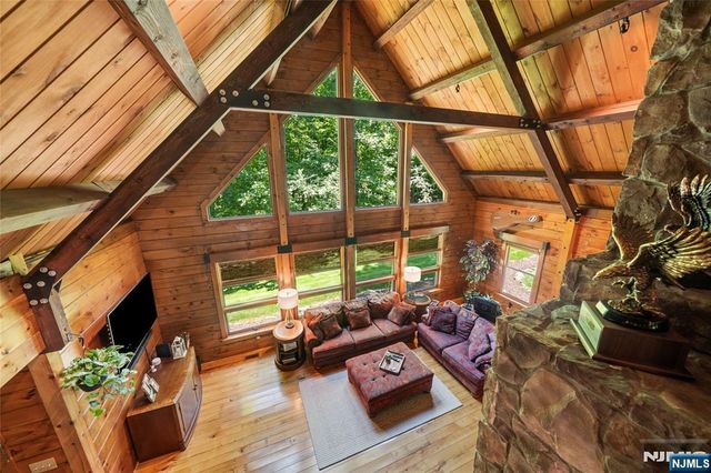 44 Morgan Drive, Sussex, NJ 07461