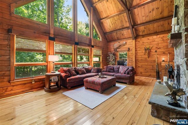 44 Morgan Drive, Sussex, NJ 07461