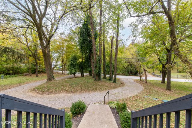 6405 River Rd, Prospect, KY 40059