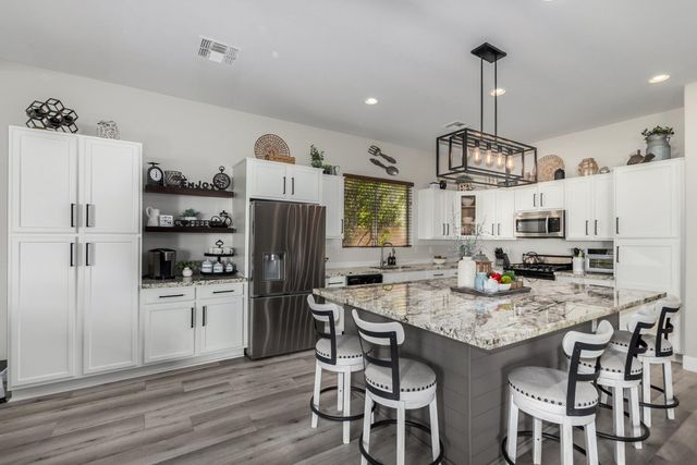 3084 E Capricorn Way, Chandler, AZ 85249