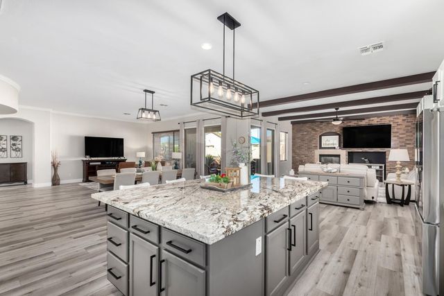 3084 E Capricorn Way, Chandler, AZ 85249