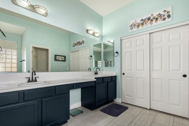3084 E Capricorn Way, Chandler, AZ 85249