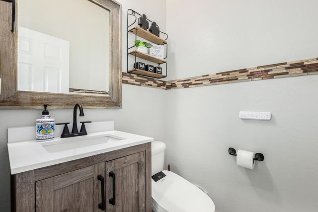 3084 E Capricorn Way, Chandler, AZ 85249
