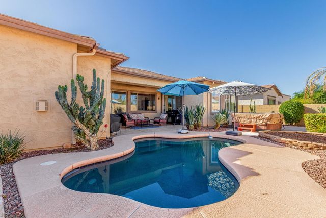 3084 E Capricorn Way, Chandler, AZ 85249