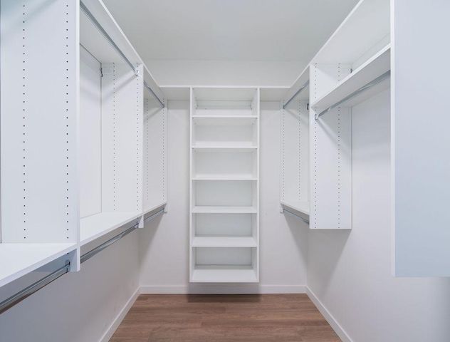 9 West Drive, Excelsior, MN 55331