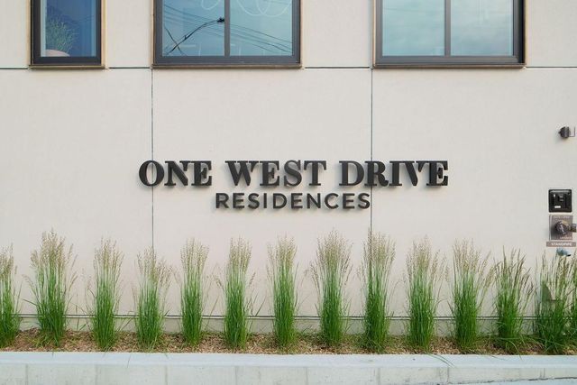 9 West Drive, Excelsior, MN 55331