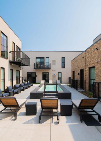 9 West Drive, Excelsior, MN 55331