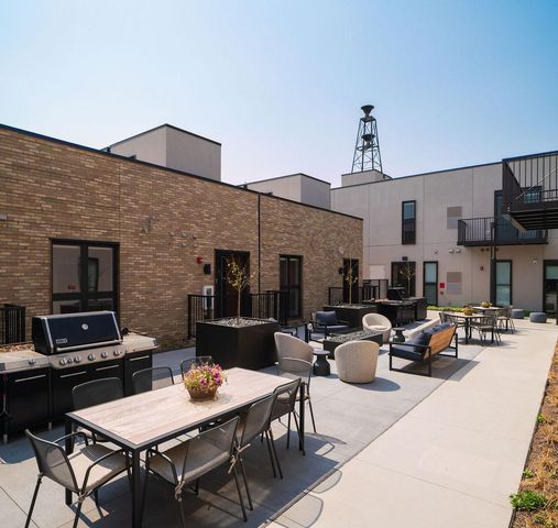 9 West Drive, Excelsior, MN 55331