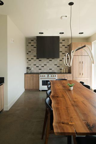 9 West Drive, Excelsior, MN 55331