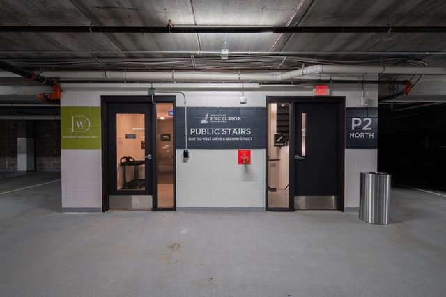 9 West Drive, Excelsior, MN 55331