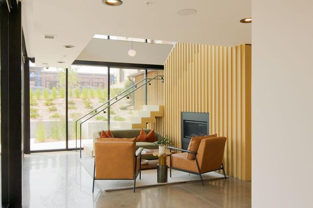 9 West Drive, Excelsior, MN 55331