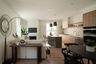 9 West Drive, Excelsior, MN 55331