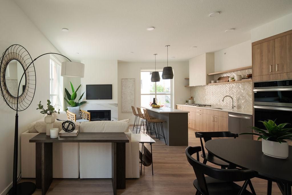 9 West Drive, Excelsior, MN 55331