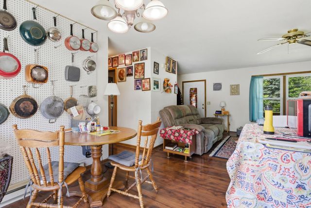 855 S 8th Street, Upland, IN 46989
