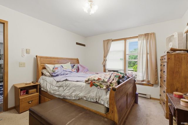 855 S 8th Street, Upland, IN 46989