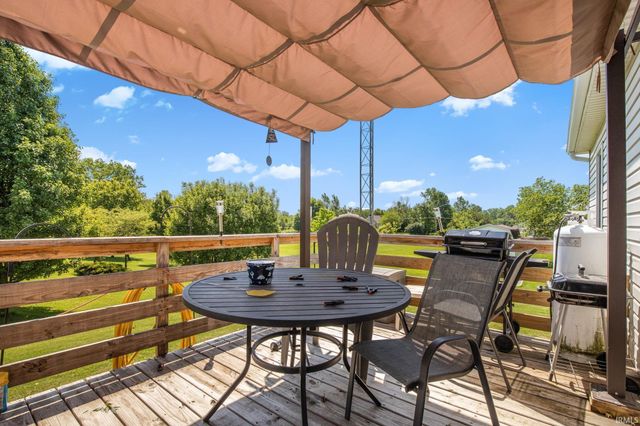 855 S 8th Street, Upland, IN 46989
