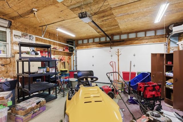 855 S 8th Street, Upland, IN 46989