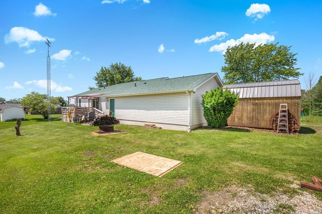855 S 8th Street, Upland, IN 46989