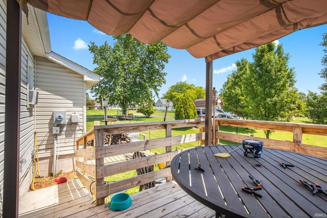 855 S 8th Street, Upland, IN 46989