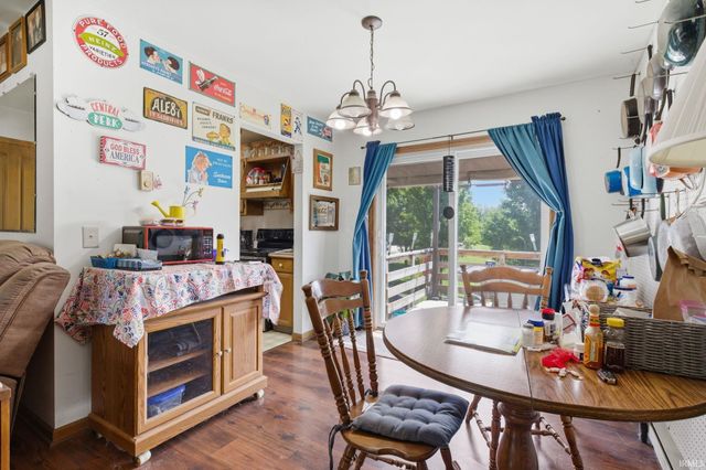 855 S 8th Street, Upland, IN 46989