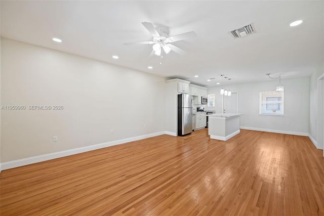 1082 92nd St 2, Bay Harbor Islands, FL 33154