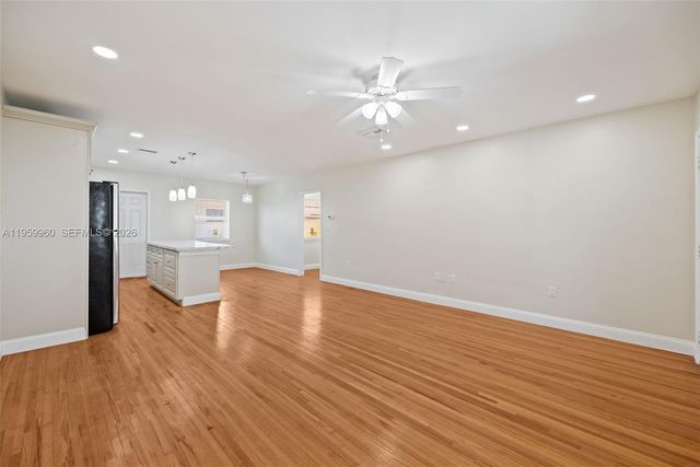 1082 92nd St 2, Bay Harbor Islands, FL 33154