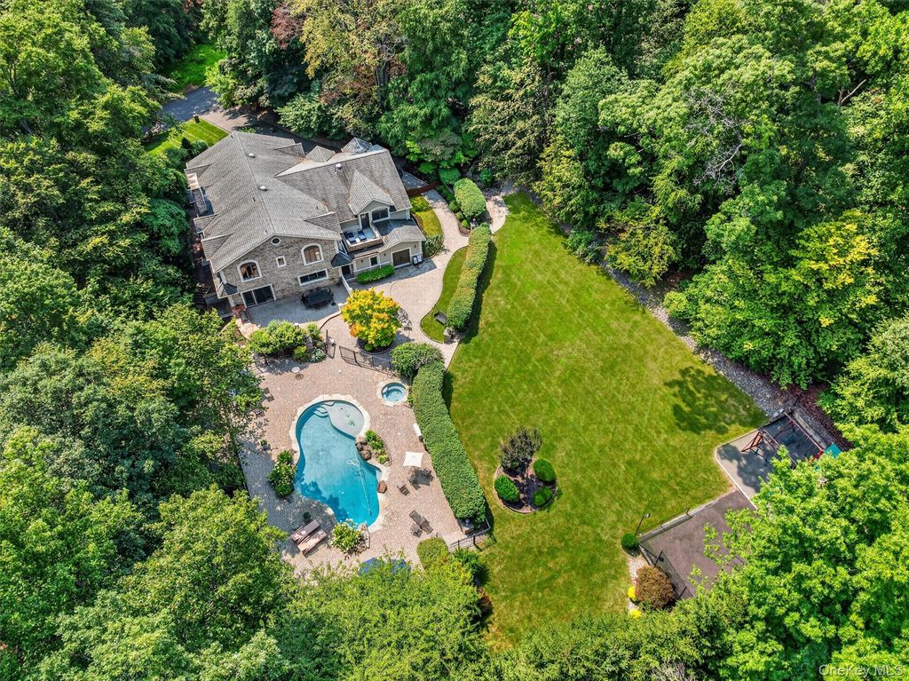 12 Rollingwood Drive, New City, NY 10956 — photo 2