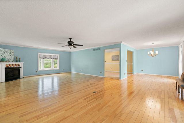 61 Ironwood Drive, Somerset, KY 42503
