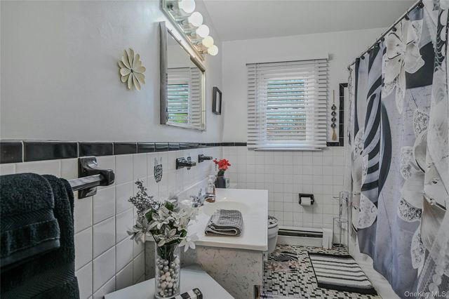 1599 Feureisen Avenue, Bohemia, NY 11716