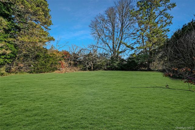 1599 Feureisen Avenue, Bohemia, NY 11716