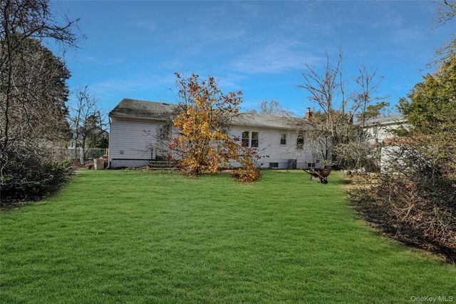 1599 Feureisen Avenue, Bohemia, NY 11716