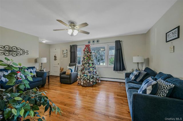 1599 Feureisen Avenue, Bohemia, NY 11716