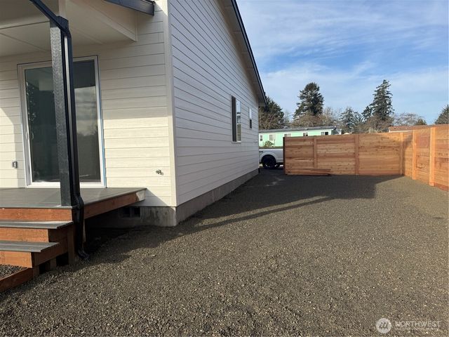 697 -A Sunset Avenue NE, Ocean Shores, WA 98569