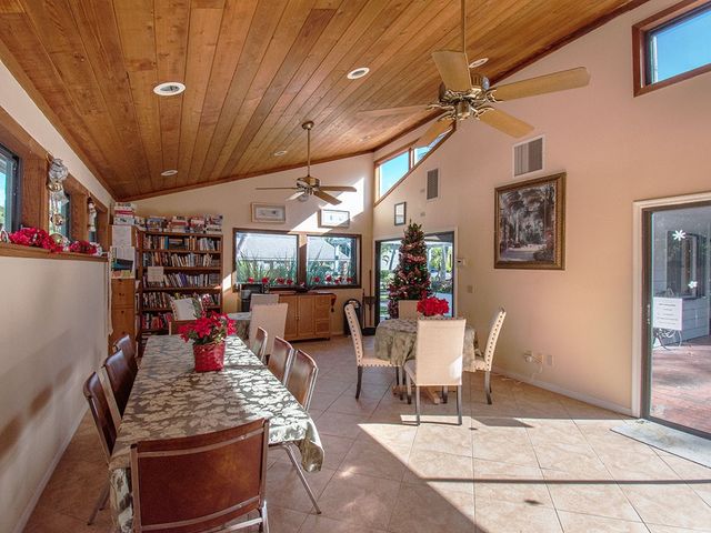 2150 Pine Creek Boulevard 103, Vero Beach, FL 32966