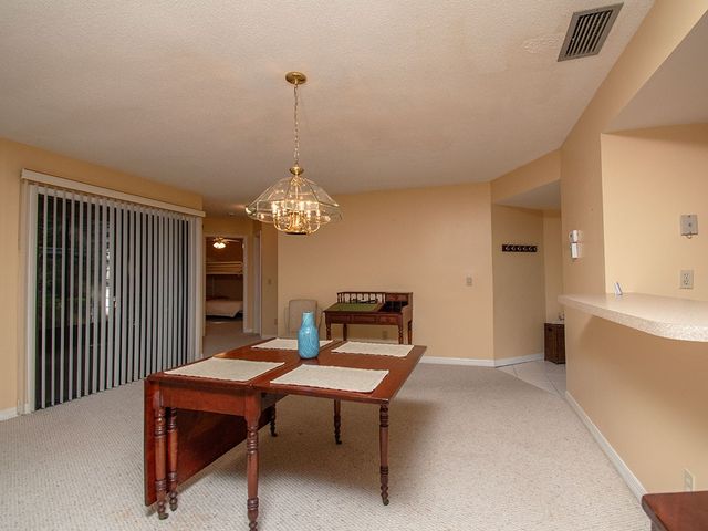 2150 Pine Creek Boulevard 103, Vero Beach, FL 32966