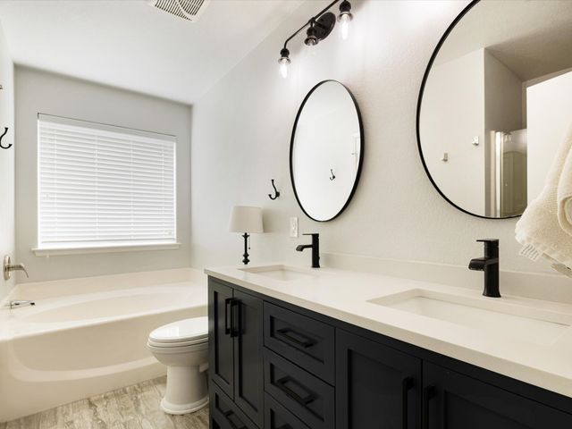 605 Waterford Street, Farmersville, TX 75442