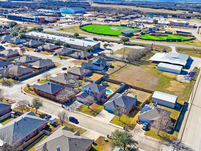 605 Waterford Street, Farmersville, TX 75442